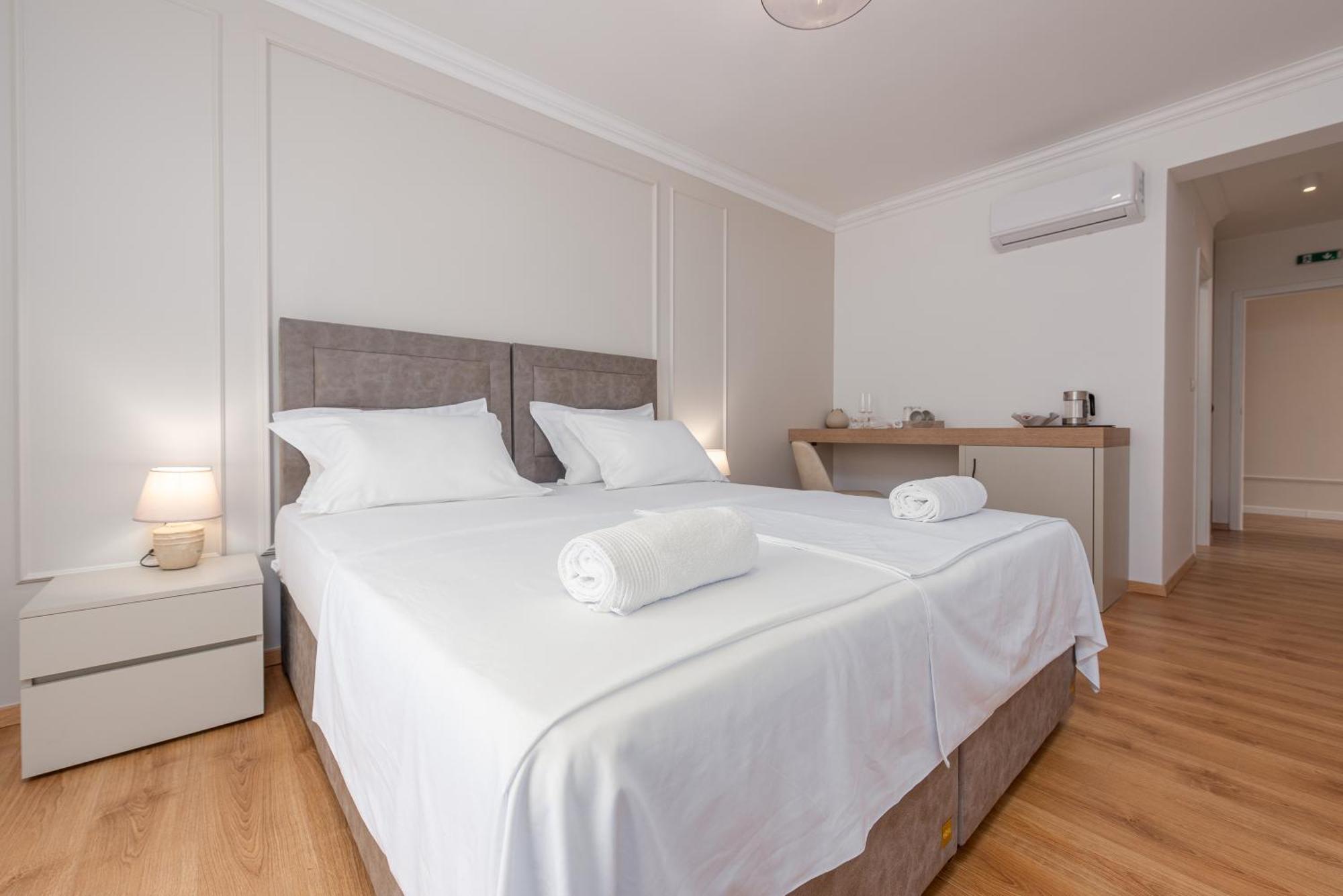 Rooms & Apartments Niko Sukosan Ngoại thất bức ảnh