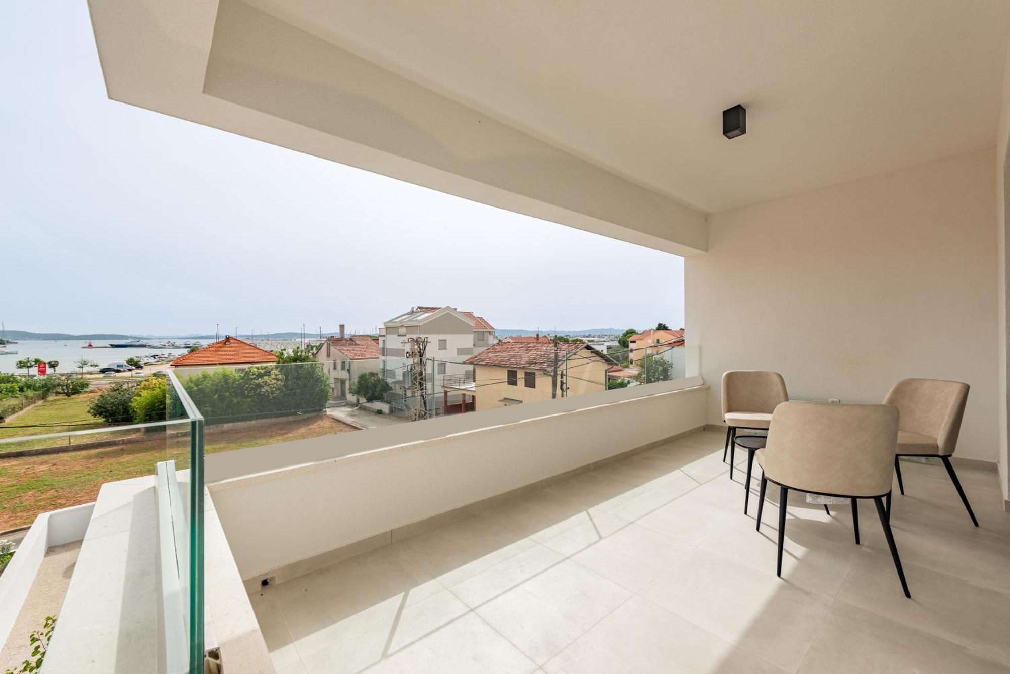Rooms & Apartments Niko Sukosan Ngoại thất bức ảnh