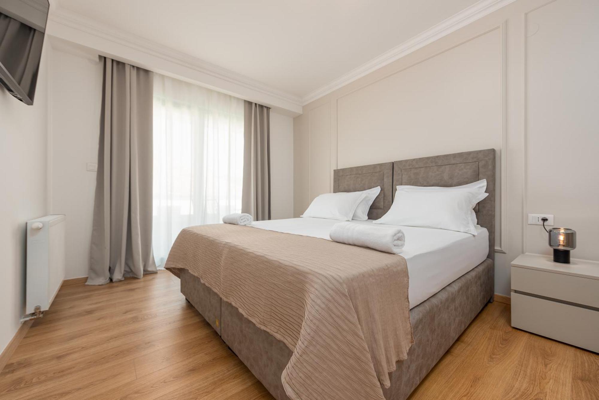 Rooms & Apartments Niko Sukosan Ngoại thất bức ảnh